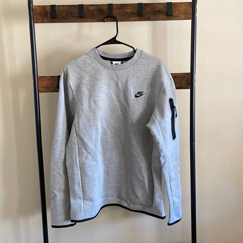 Nike tech